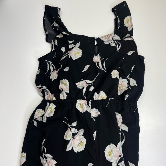 Altar’d State Dark Floral Wide Leg Sleeveless Jumpsuit Size Medium - Picture 10 of 12